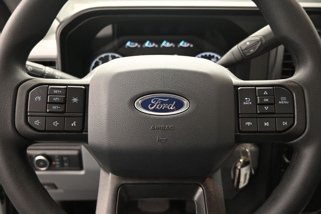 New 2026 Oxford White Ford XL image 12