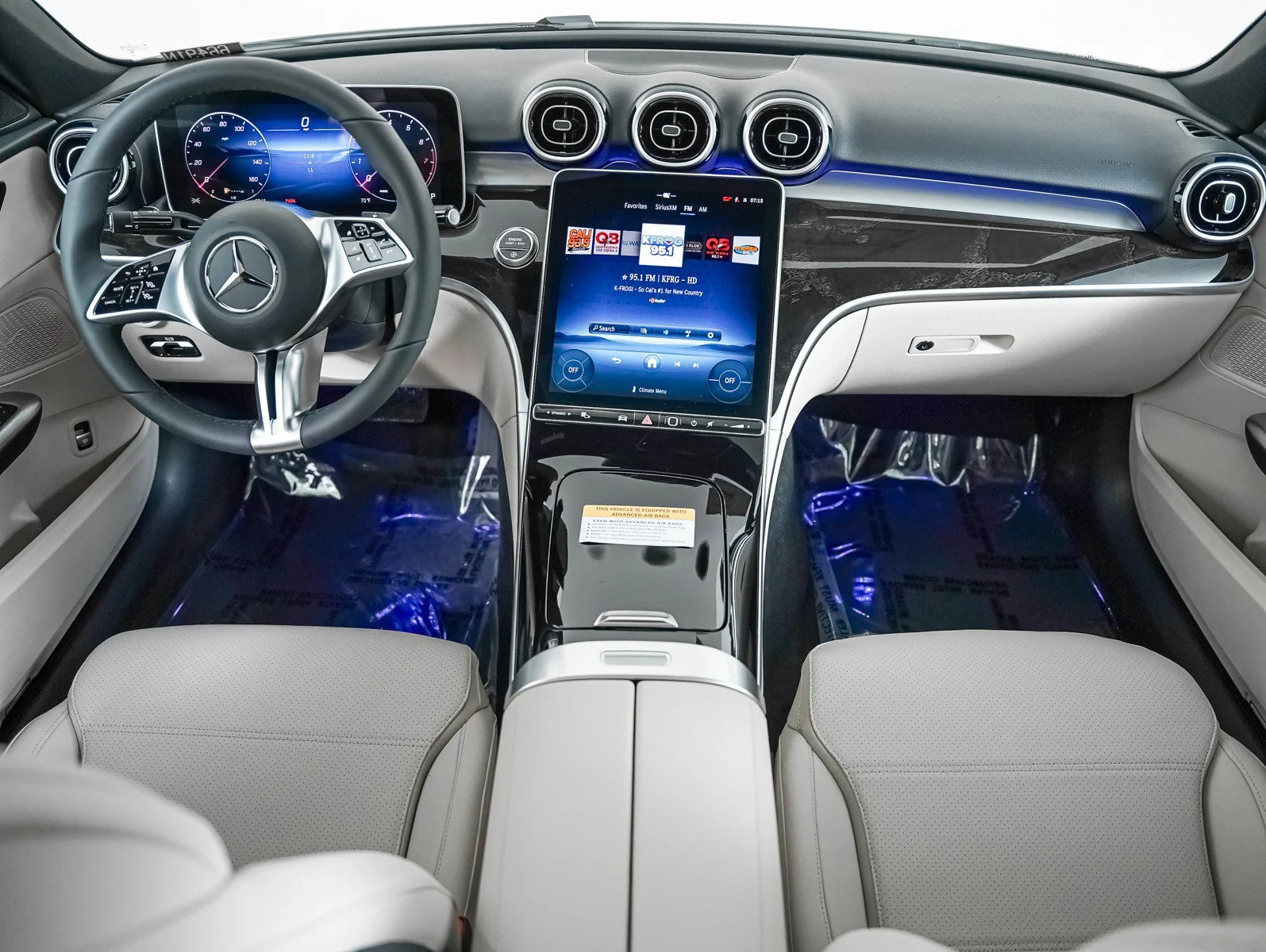 New 2026 Polar White Mercedes-Benz C 300 4MATIC® image 12