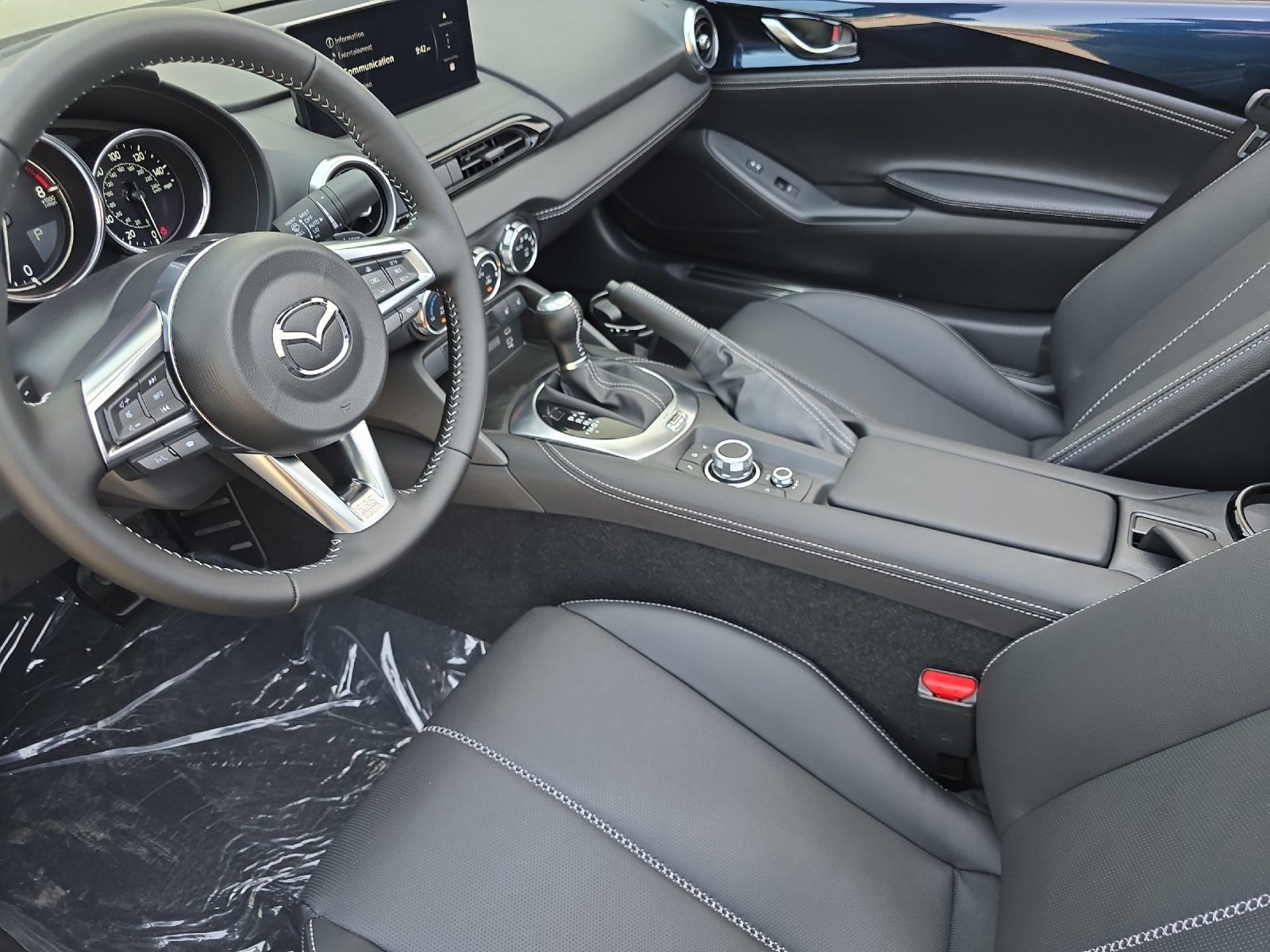 2025 Mazda MX-5 Miata Grand Touring - Photo 10