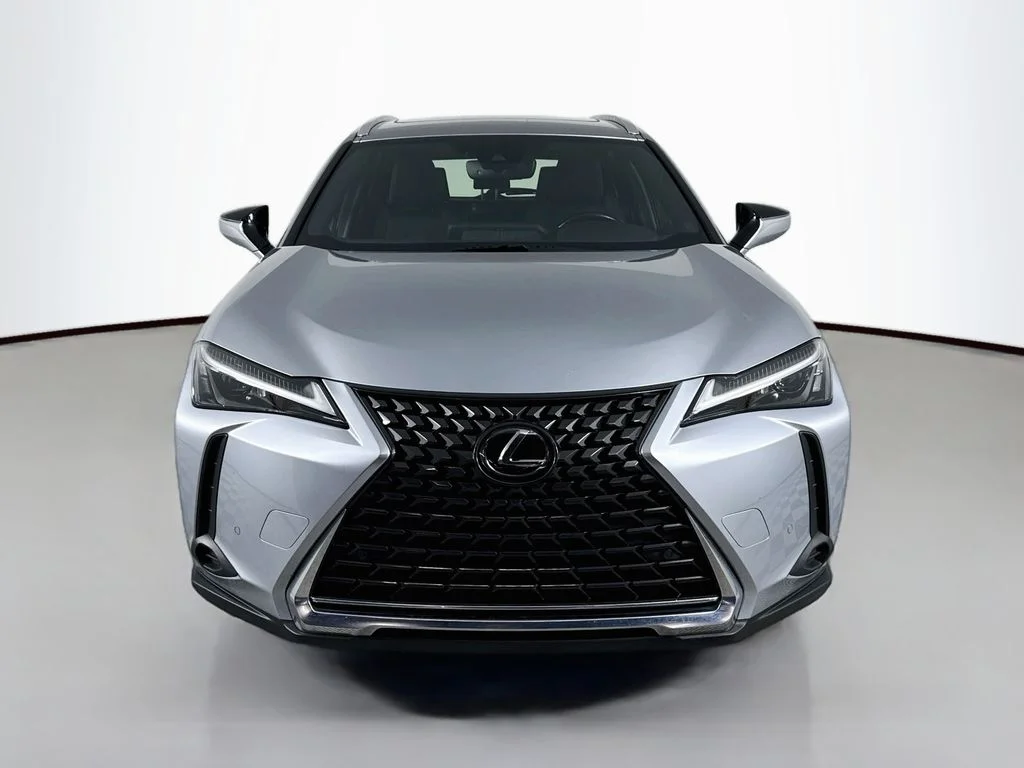 Used 2023 Iridium Lexus 250h Premium image 6