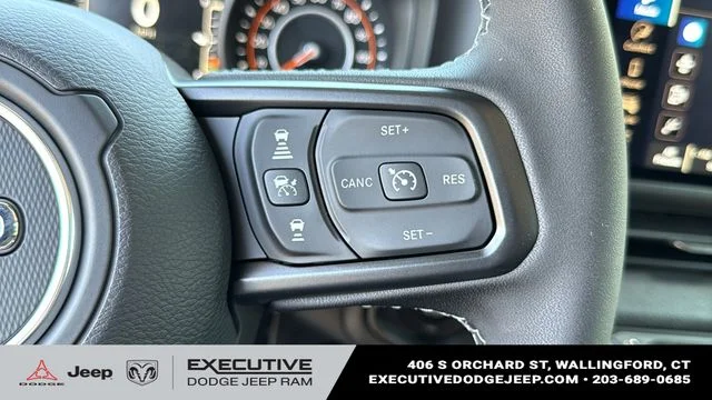 New 2026 Bright White Clear-Coat Exterior Paint Jeep Sport S image 13