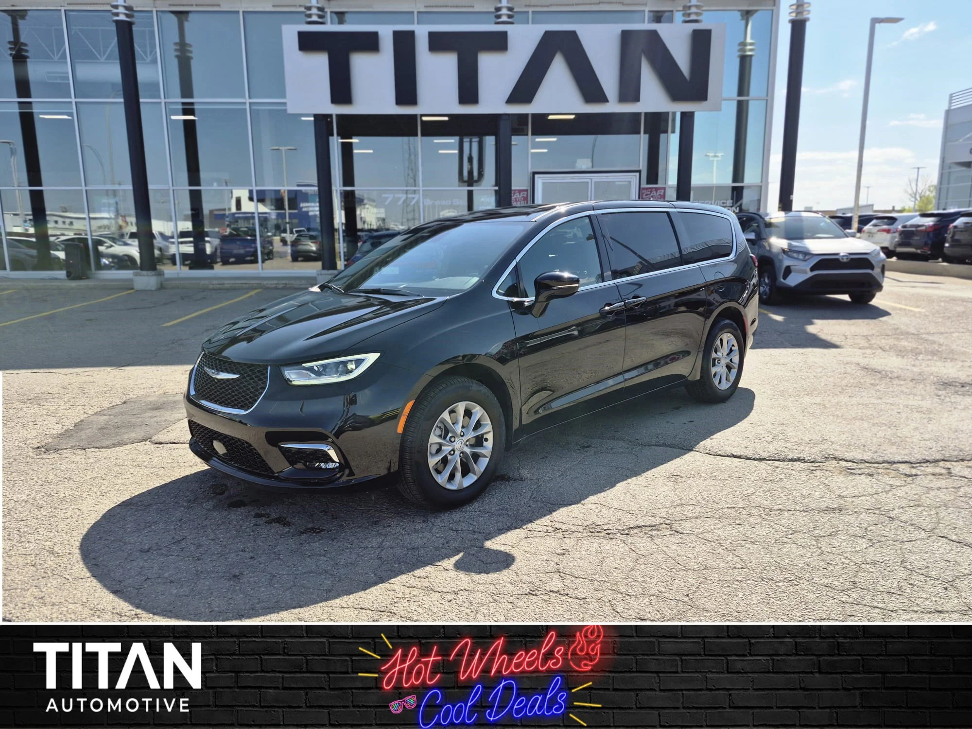 Certified Used 2026 Diamond Black Crystal Pearl Chrysler Select AWD*7 Pass | Adaptive Cruise | Remote Start | Htd Leather | Pano Roof | Htd Wheel | CarPlay image 1
