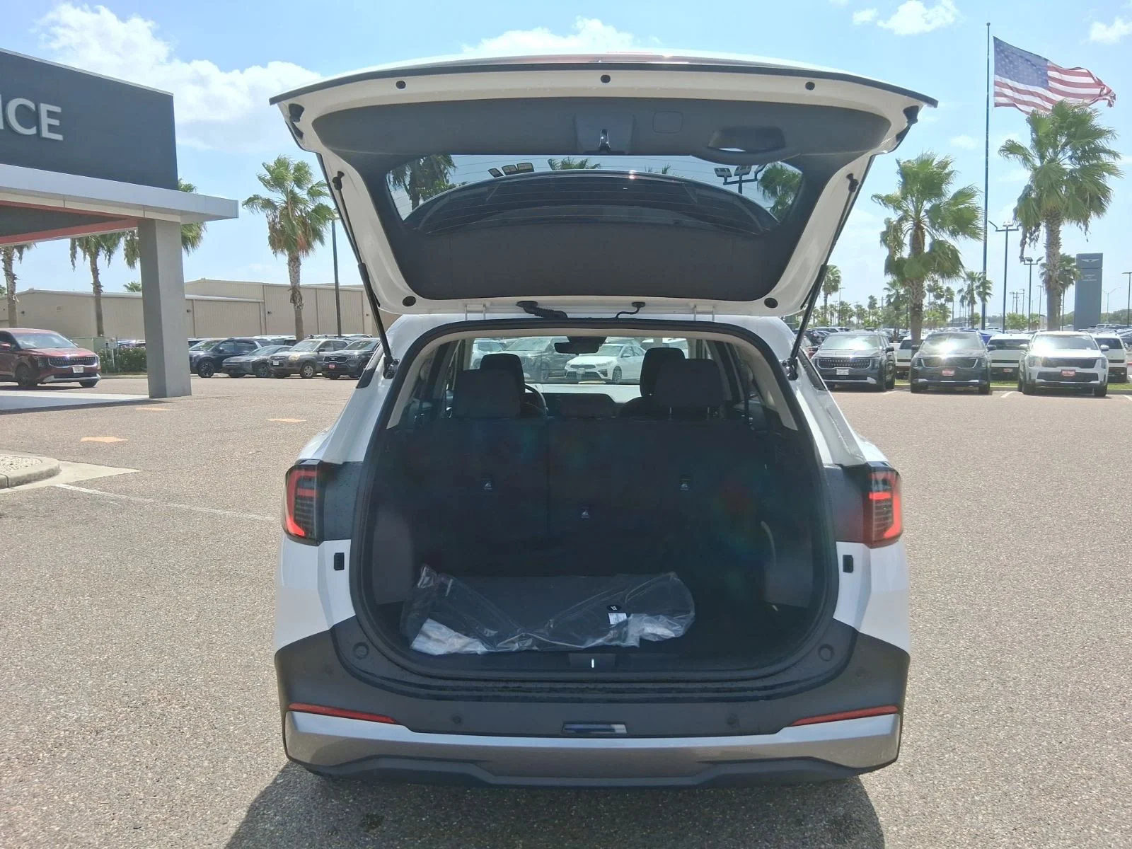 New 2026 White Kia LX image 6