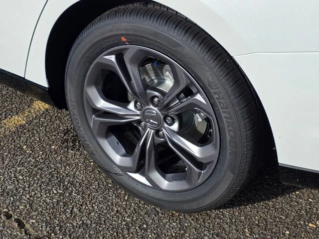 2025 Honda Accord Hybrid EX-L - Photo 6