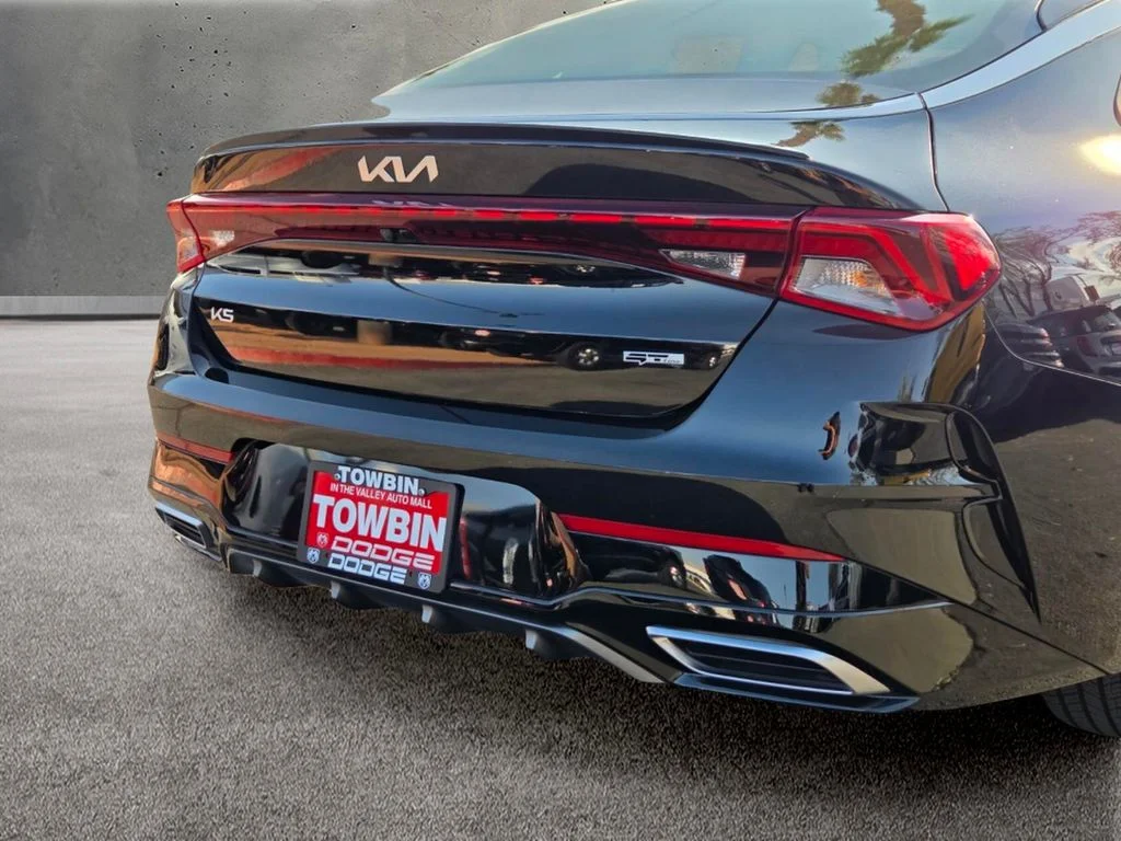 Used 2024 Black Kia GT-Line image 5