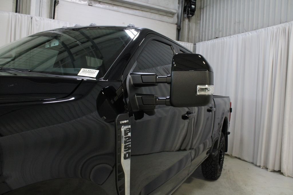 New 2026 Agate Black Metallic Ford  image 35