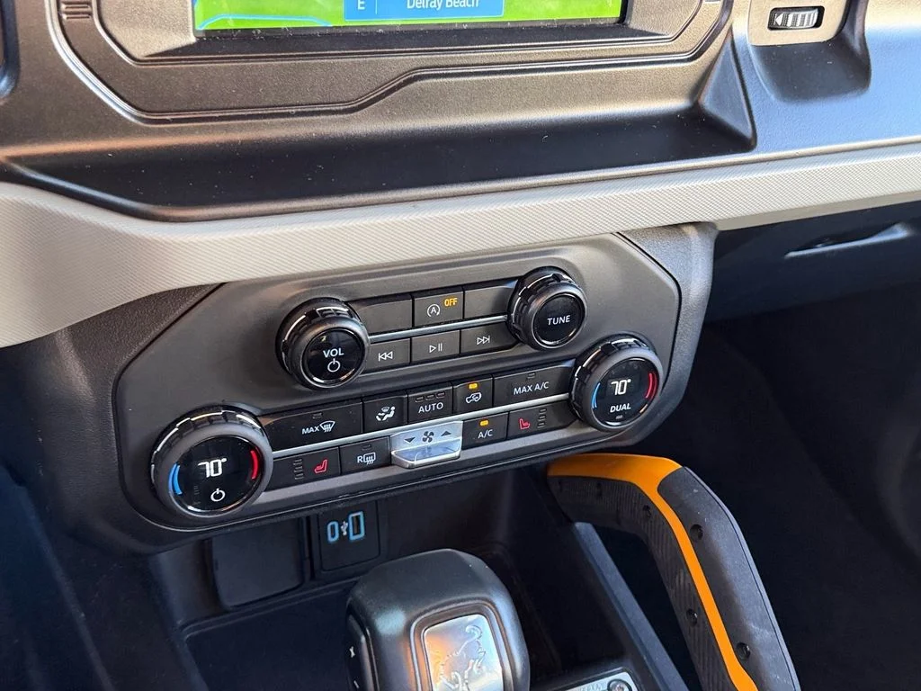 Used 2023 Blue Ford Badlands image 17