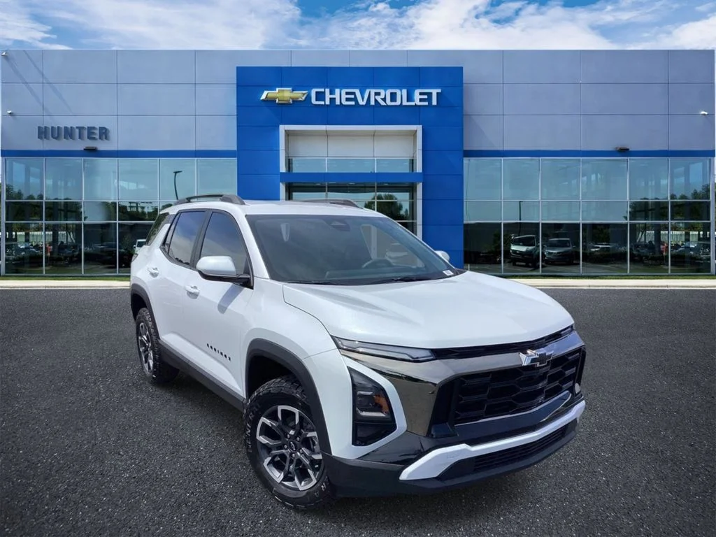 New 2026 Polar White Tricoat Chevrolet FWD ACTIV image 1