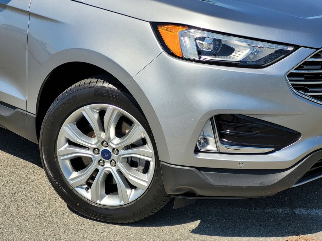 Used 2021 Silver Ford Titanium image 9