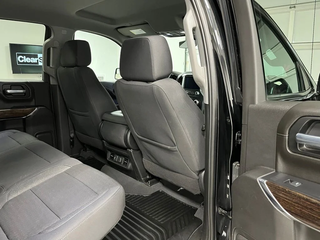 Used 2021 Black GMC Elevation image 51