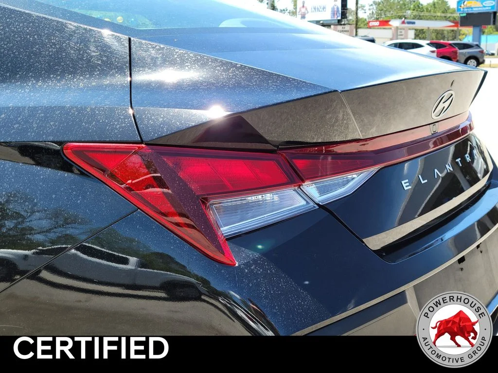 Used 2024 Black Hyundai SEL image 13