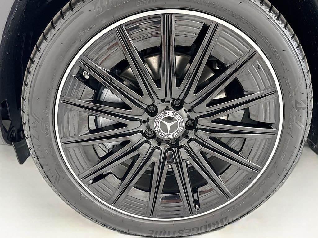 New 2026 Starling Blue Metallic Mercedes-Benz GLB 250 image 28
