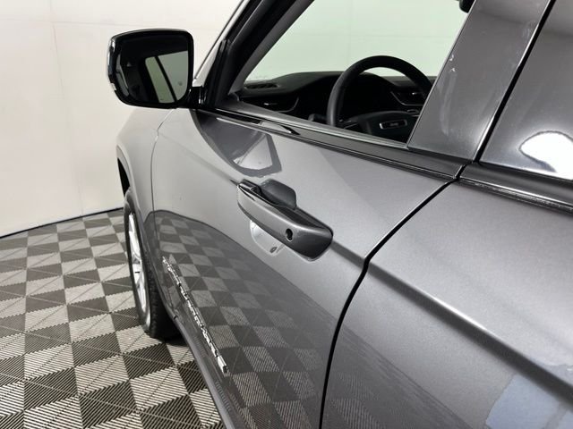 Used 2023 Gray Jeep Limited image 13