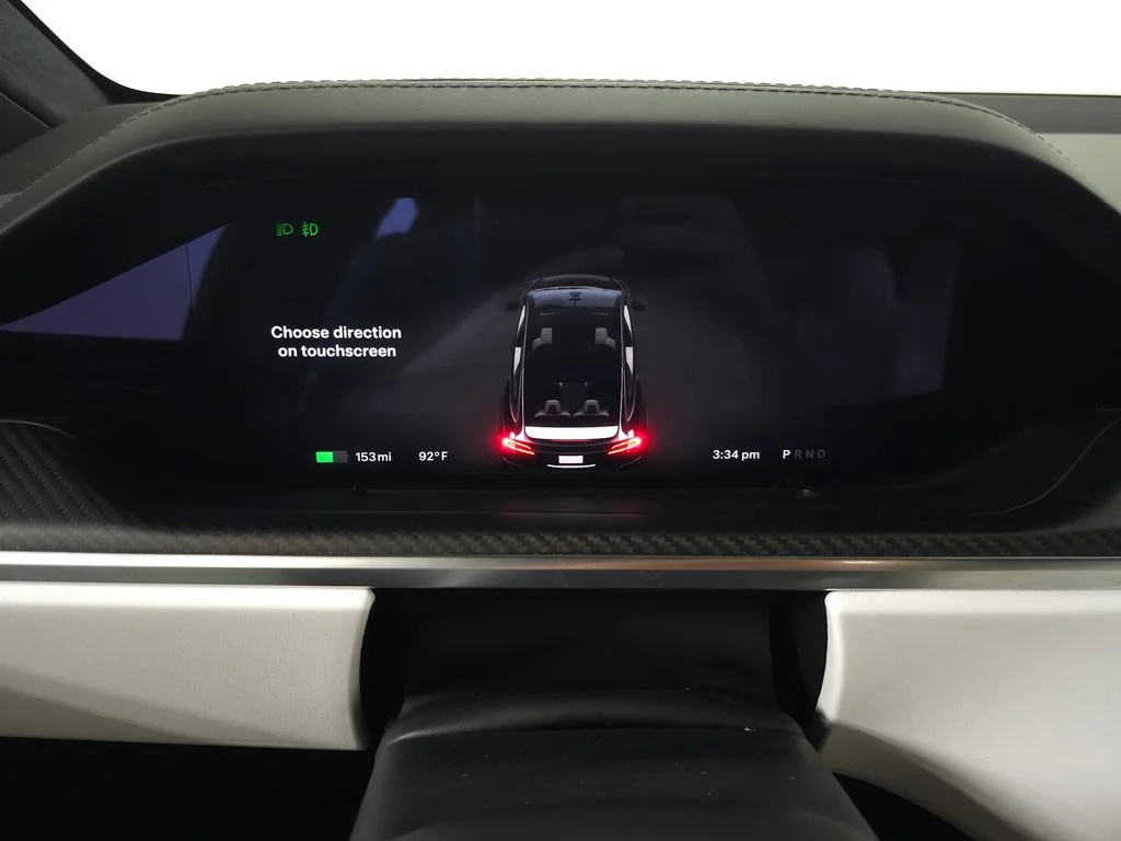 Used 2023  Tesla Plaid image 22
