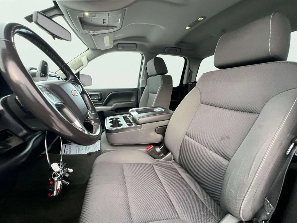 Certified Used 2018 SUMMIT WHITE Chevrolet LT image 15
