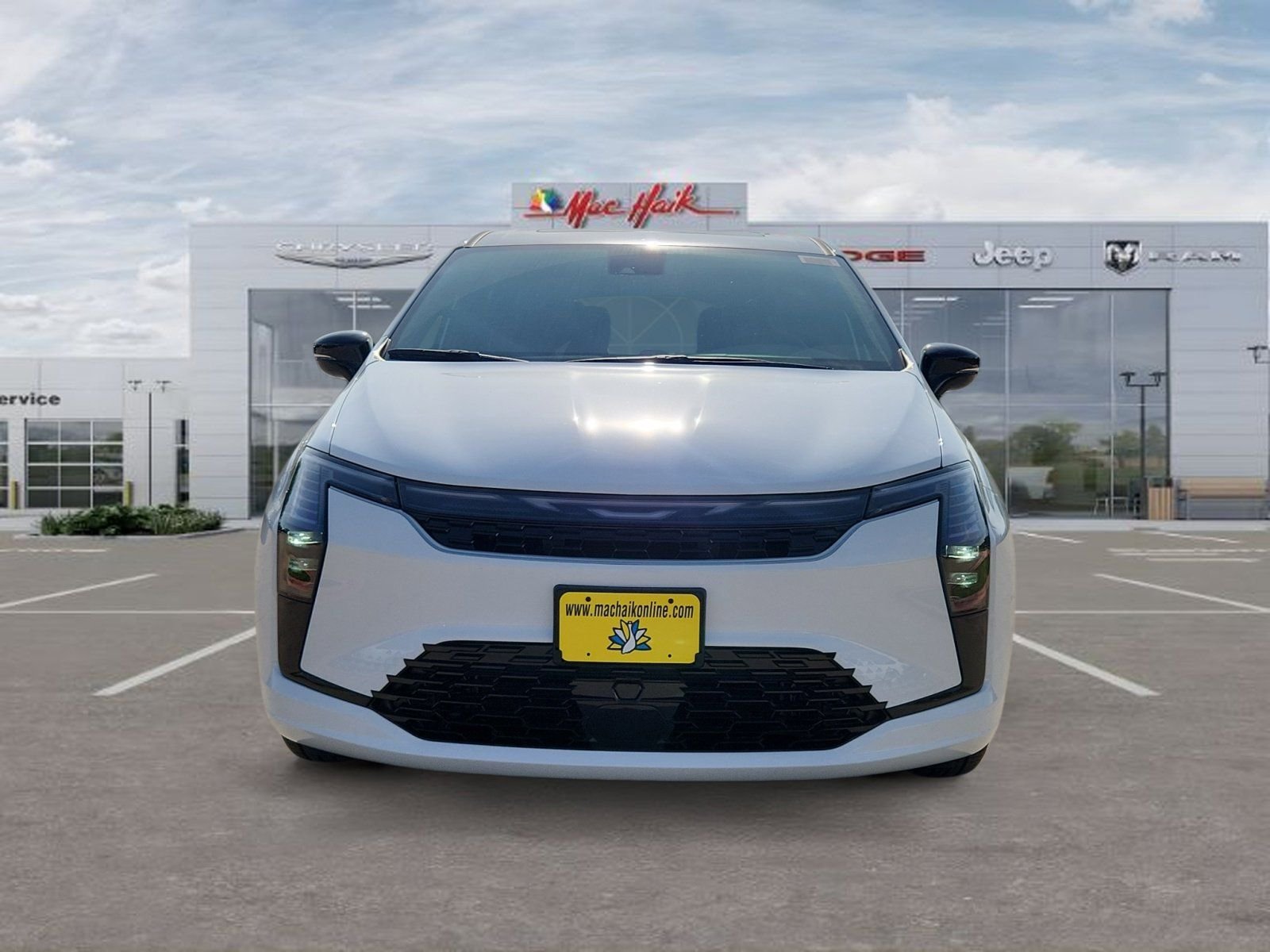 New 2027 Bright White Clear-Coat Exterior Paint Chrysler Limited image 8