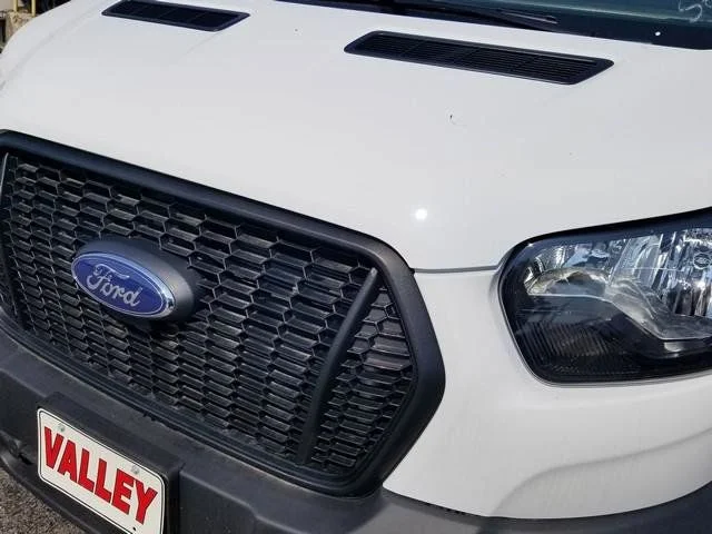 New 2025 White Ford Base image 18
