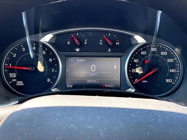 Used 2022 SILVER ICE METALLIC Chevrolet LT image 3