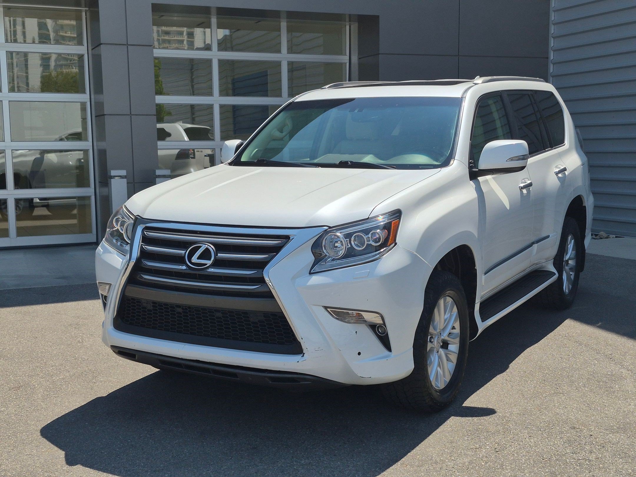 Used 2019 Starfire Pearl Lexus GX 460 image 8