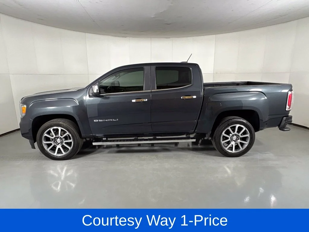 Used 2021 Green GMC Denali image 6