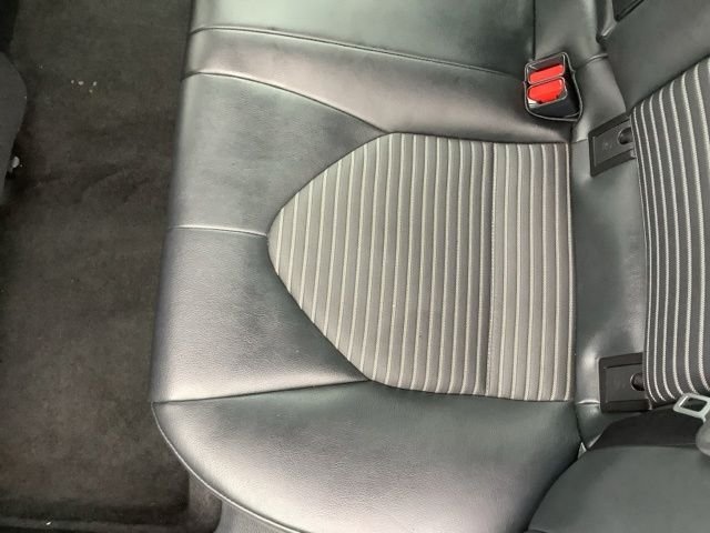 2021 Toyota Camry SE - Photo 10