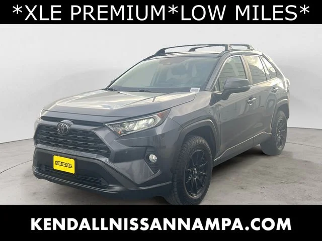 Used 2019 Gray Toyota XLE Premium image 1