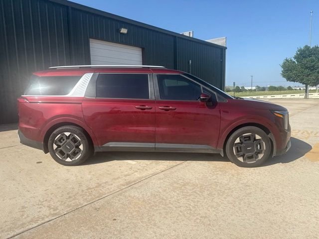 Used 2025 Red Kia EX image 4