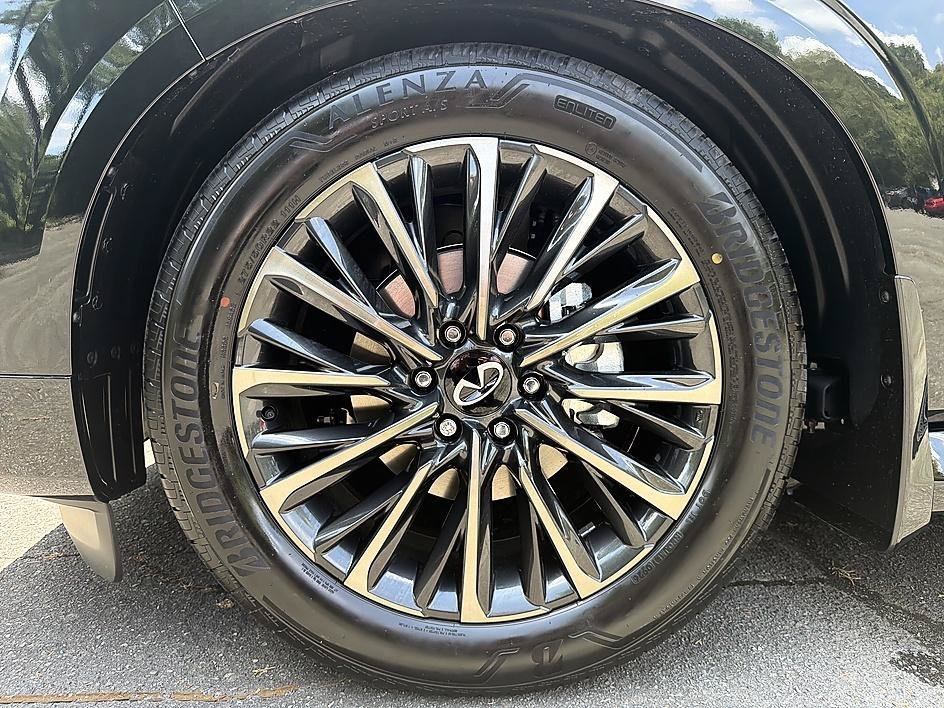 New 2027 Mineral Black INFINITI AUTOGRAPH image 8