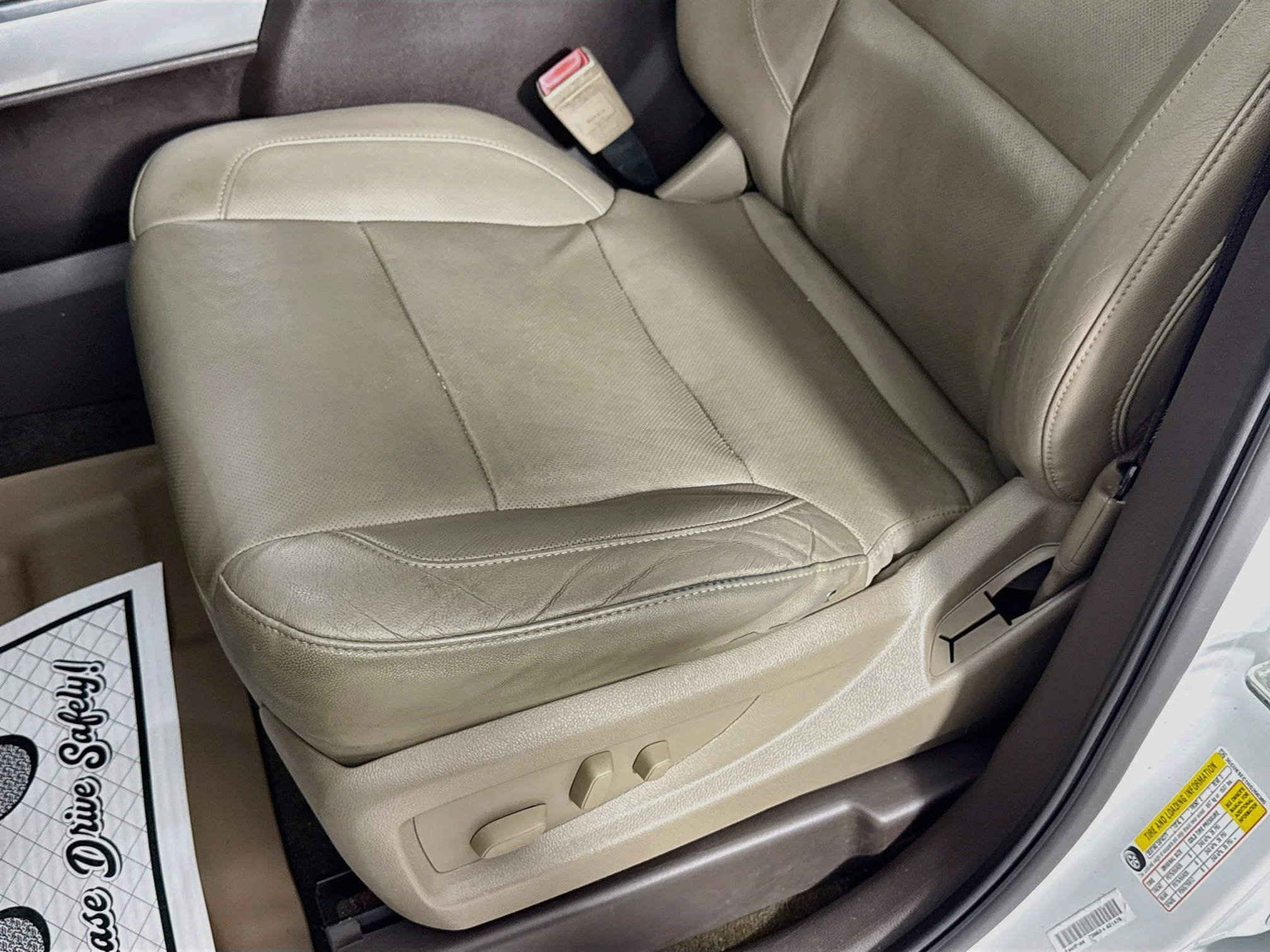 Used 2017 Summit White Chevrolet LTZ image 19
