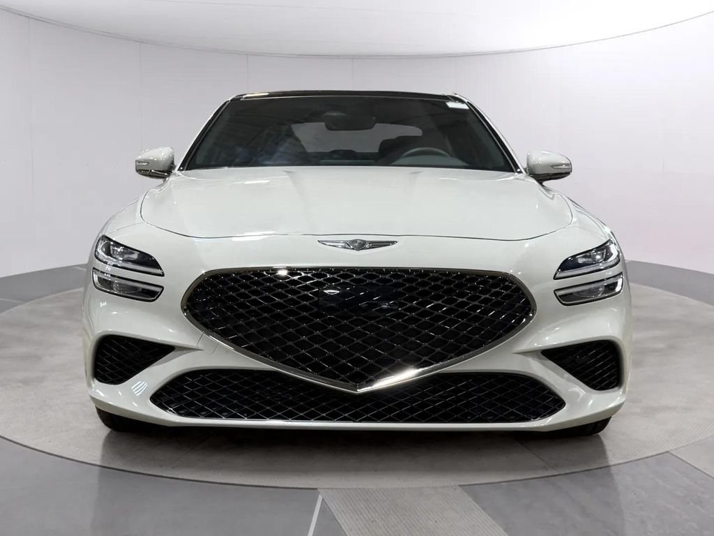 2024 GENESIS G70 Standard - Photo 8
