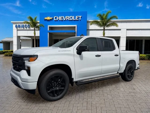 New 2026 Summit White Chevrolet Custom image 3