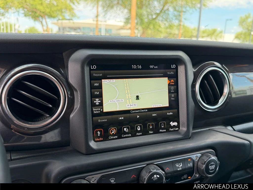 Used 2021  Jeep Unlimited Sahara Altitude image 25