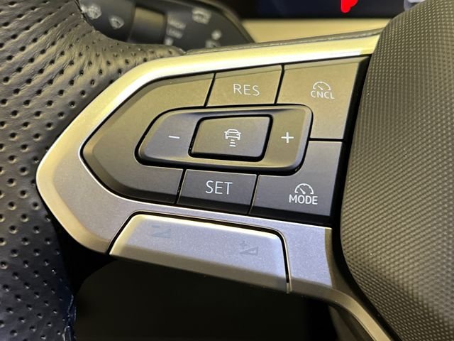 New 2026 White Volkswagen 2.0T SE R-Line Black image 14