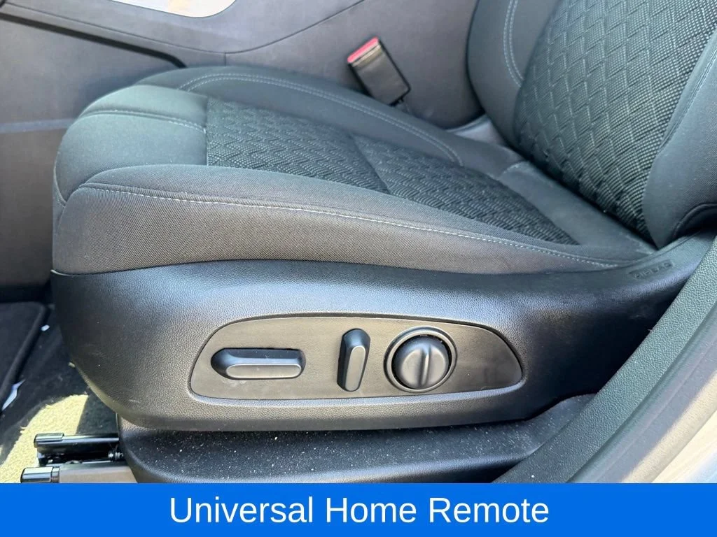 Used 2021 SILVER ICE METALLIC Chevrolet LT image 22