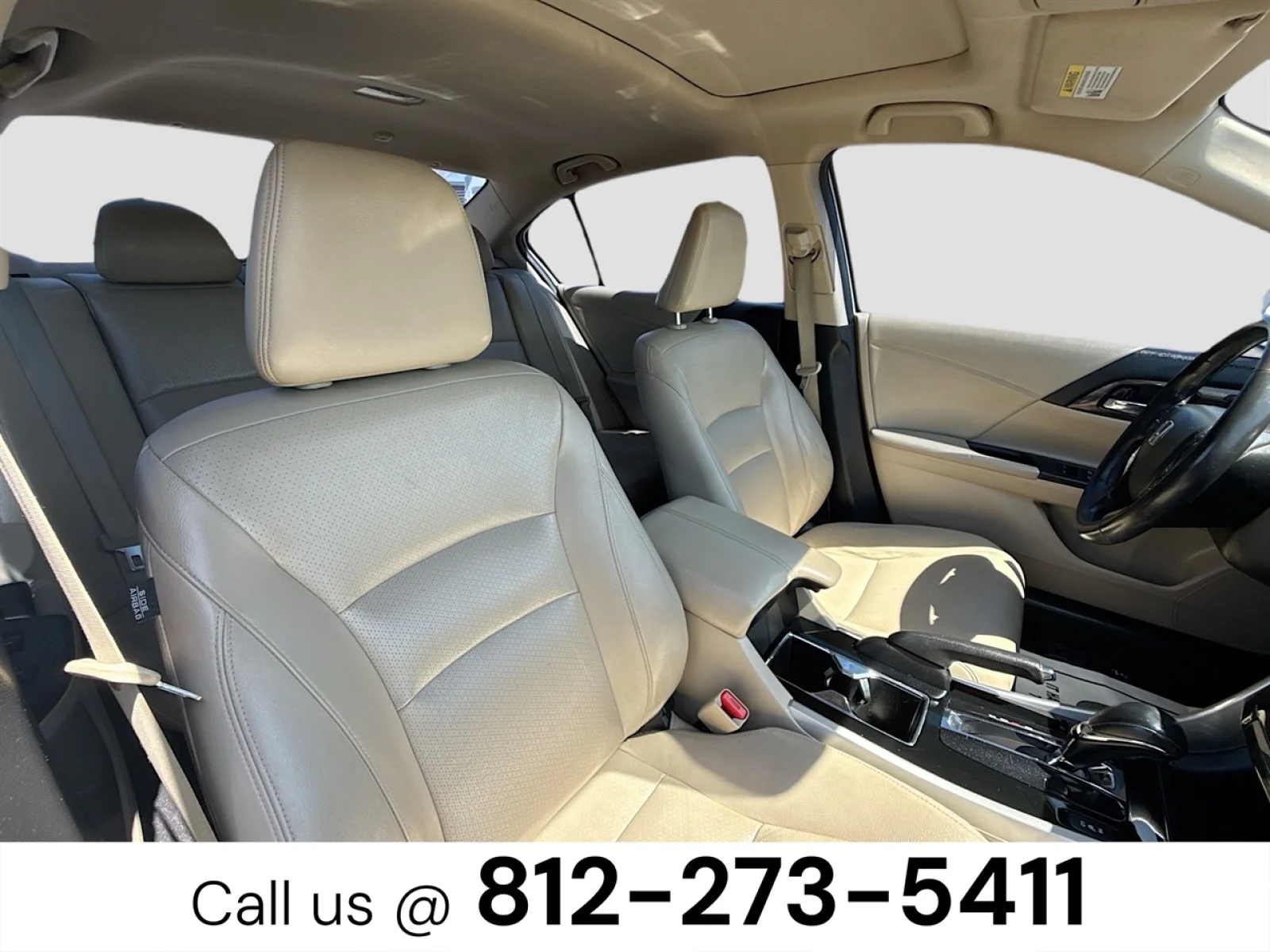 Used 2017 White Honda Touring image 29
