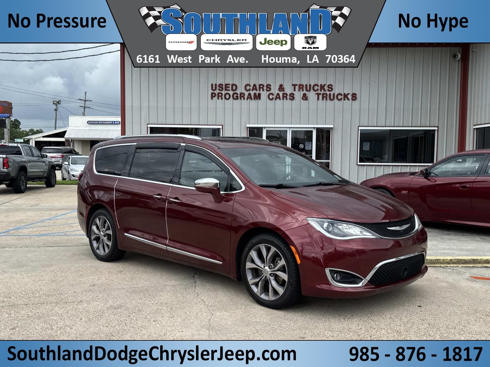 2020 Chrysler Pacifica Limited 35th Anniversary's photo