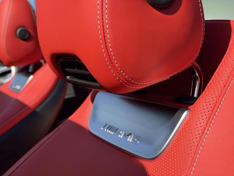 Used 2022  Mercedes-Benz AMG® SL 63 image 27