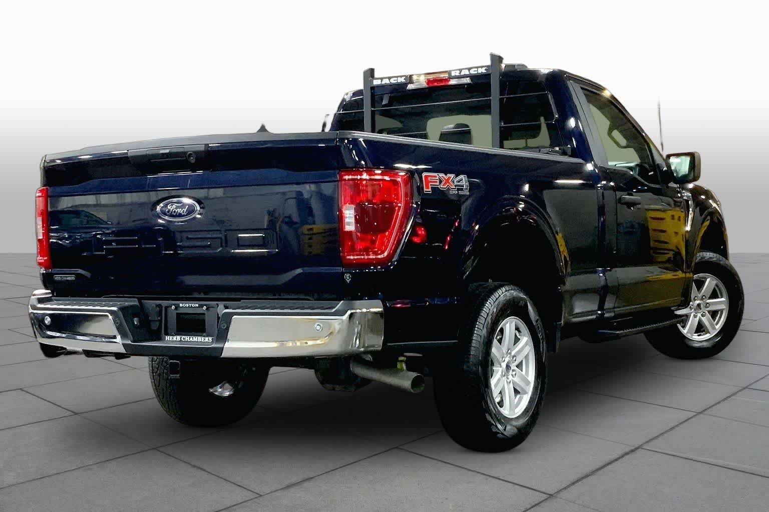 Used 2023 Antimatter Blue Metallic Ford XLT image 11