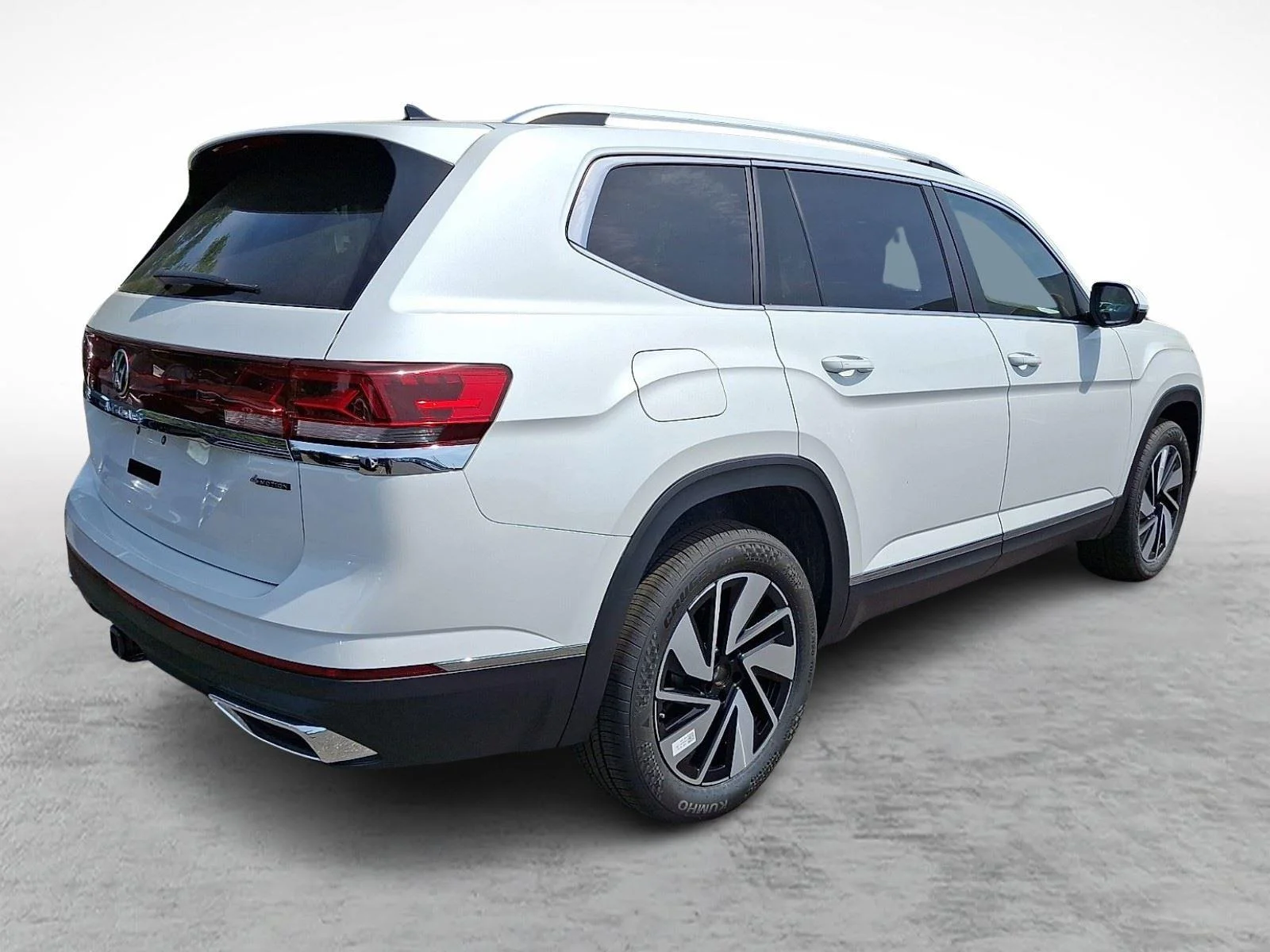 New 2026 0P0P/OPALWHTPRL Volkswagen 2.0T SEL image 6