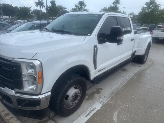 Used 2023 Oxford White Ford XL image 1