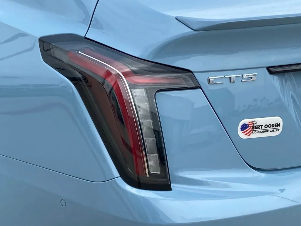 2026 Cadillac CT5 V-Series - Photo 8