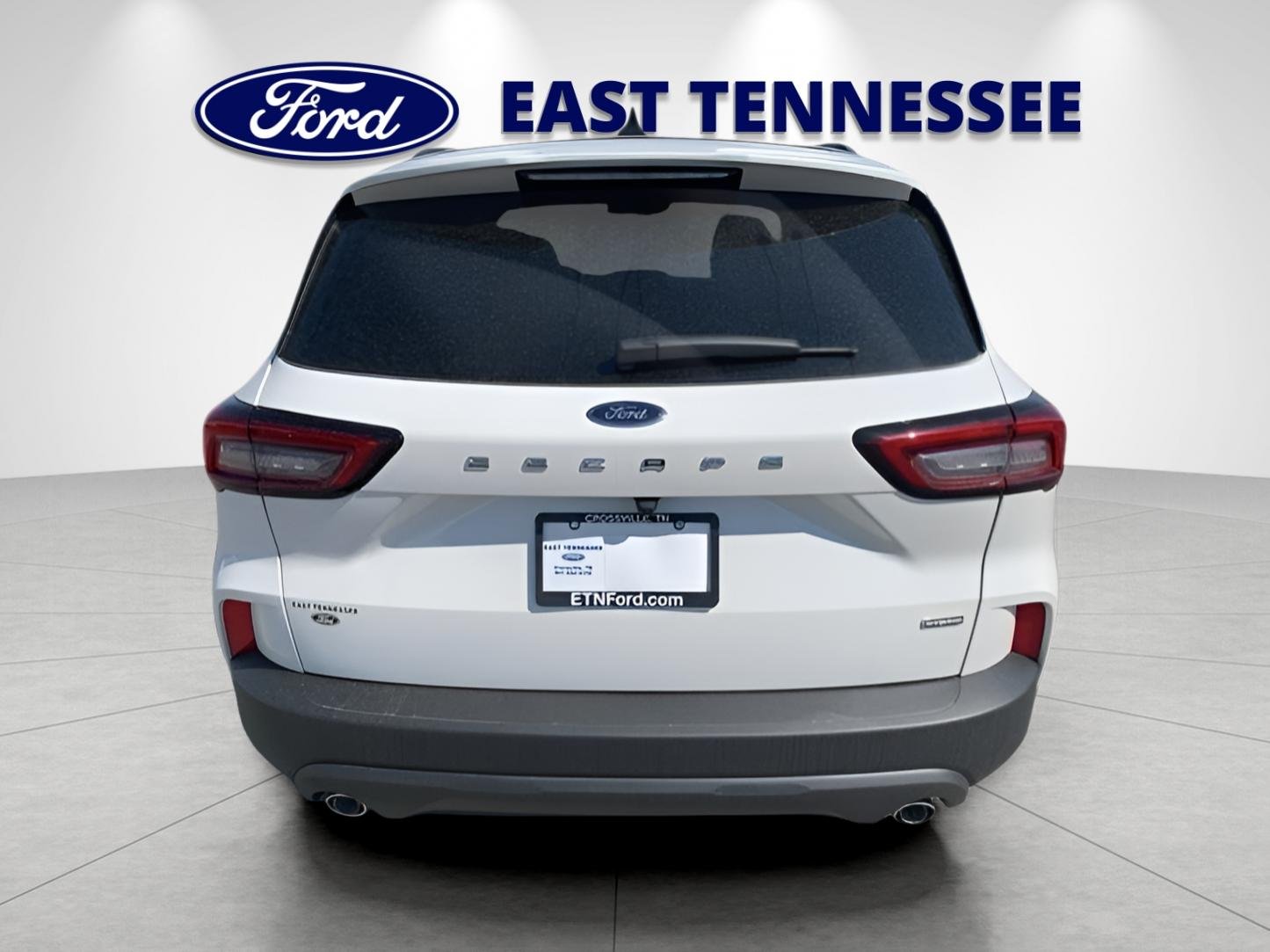 New 2025 Star White Metallic Tri-coat Ford ST-Line image 4