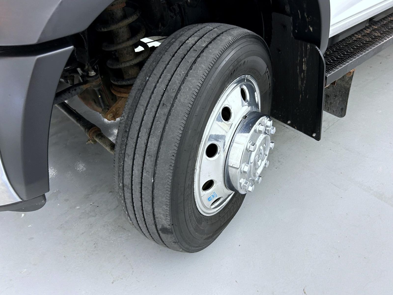 Used 2011 White Ram ST image 18
