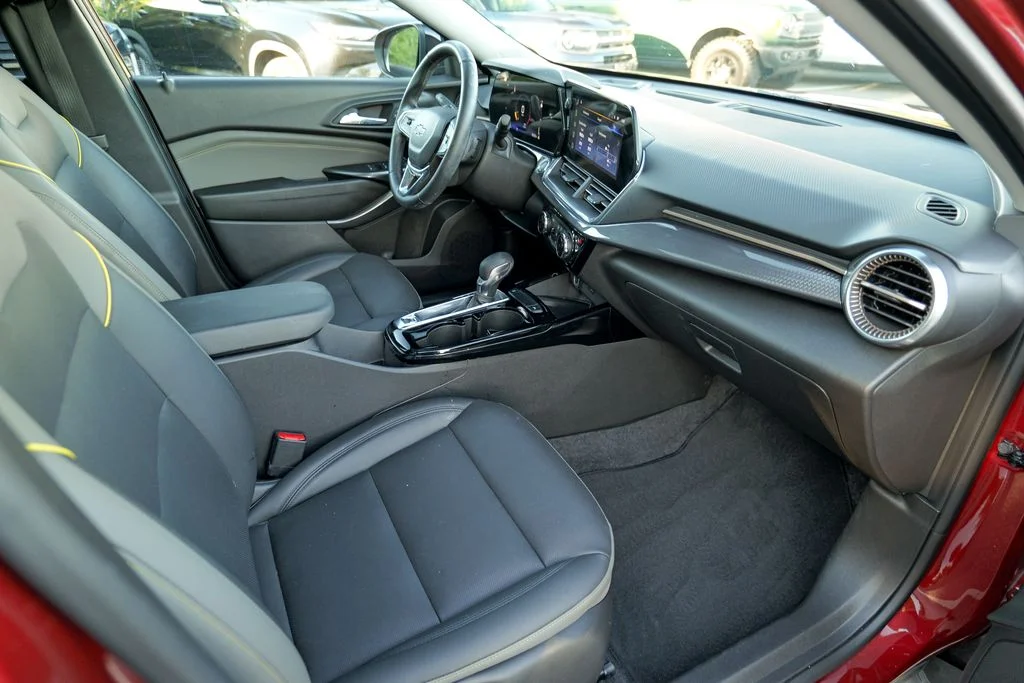 Used 2024 Crimson Metallic Chevrolet ACTIV image 32