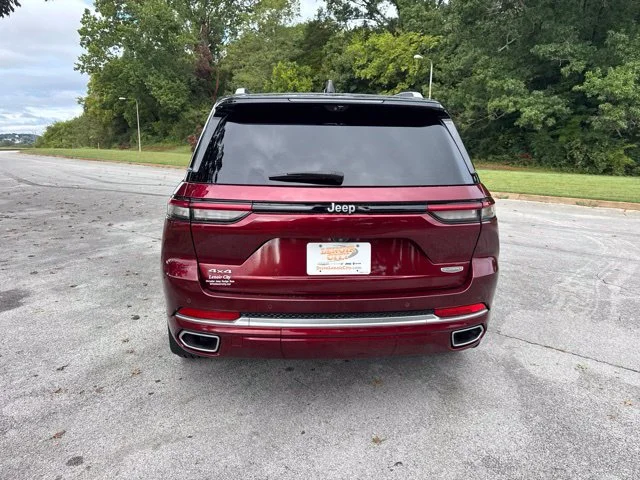 Used 2023 Red Jeep Summit Reserve image 6