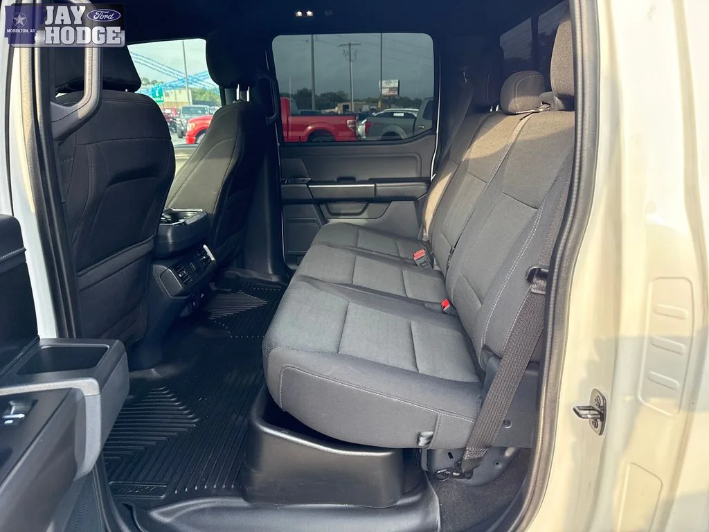 Used 2024 Oxford White Ford XLT image 33