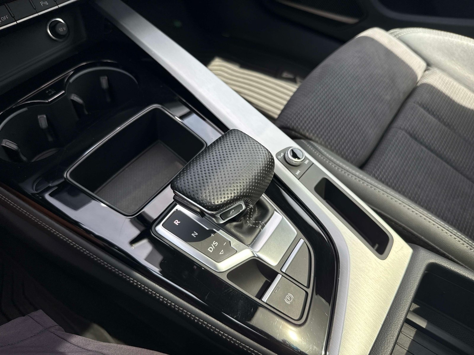 Used 2021 Daytona Gray Pearl Audi S line Premium Plus image 26