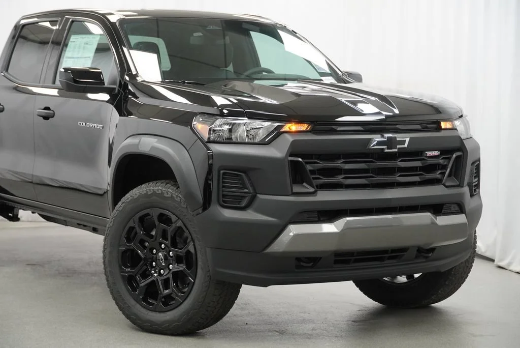 New 2026 Black Chevrolet Trail Boss image 7