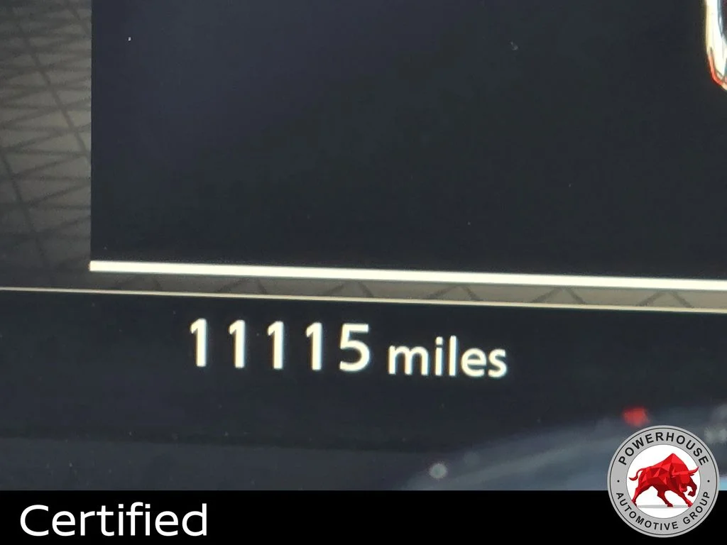 Used 2024 Red Nissan SL image 37