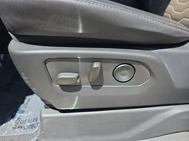 Used 2022 Black Chevrolet ZR2 image 28